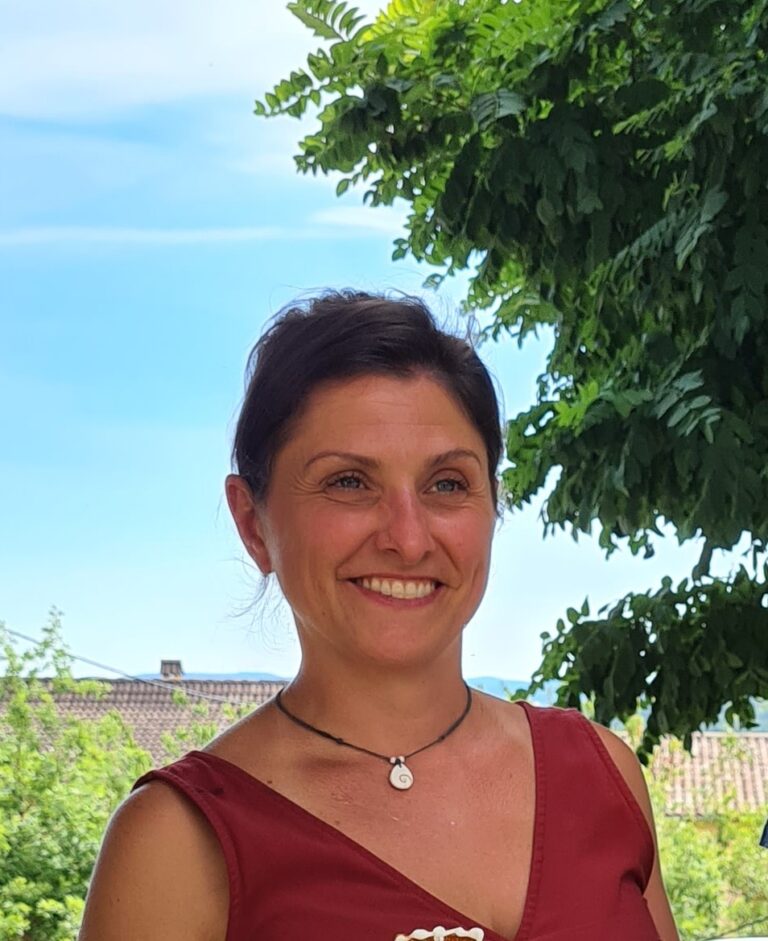 Annuaire des pros du postpartum | Le Mois d'Or Profil 768x941